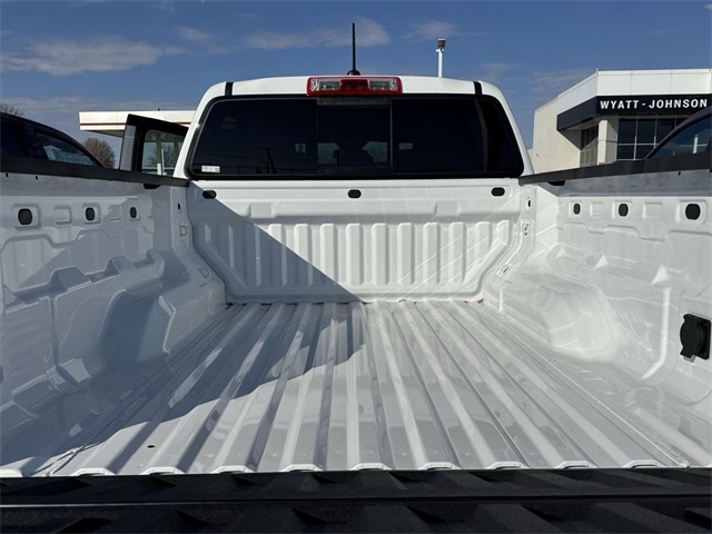 Vehicle image 7 of 28