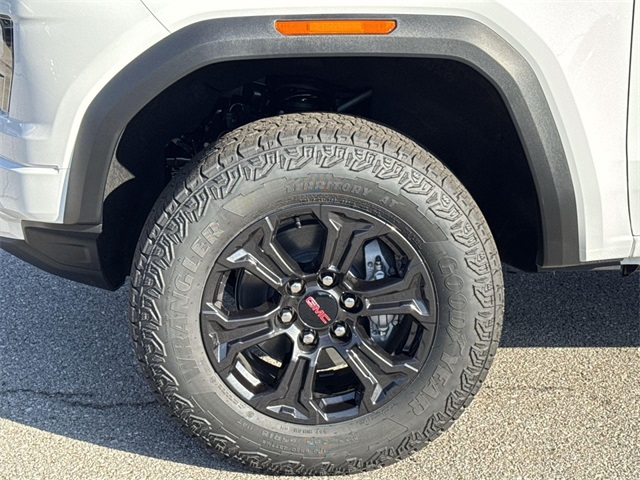 Vehicle image 22 of 28