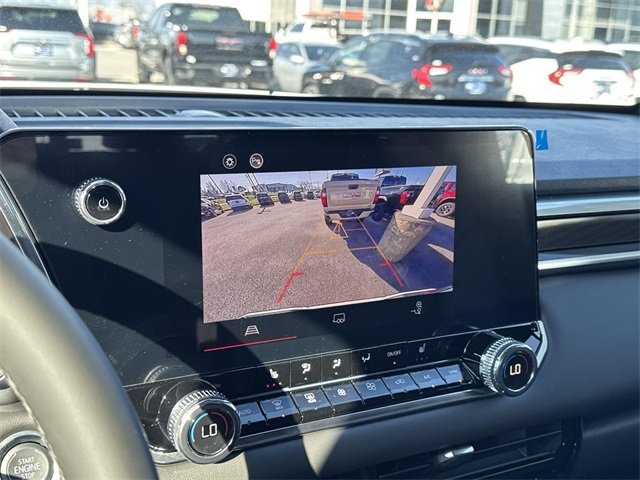 Vehicle image 18 of 28