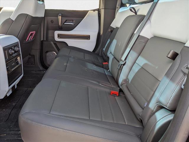 Vehicle image 9 of 21