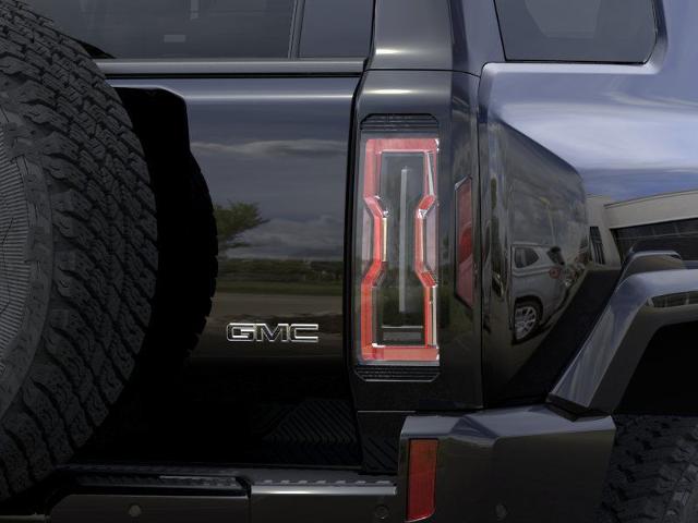 Vehicle image 11 of 32