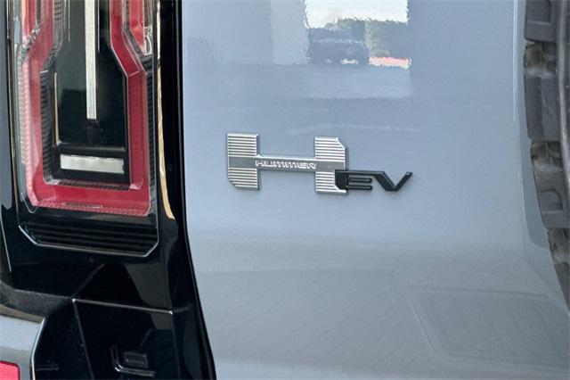 Vehicle image 20 of 21