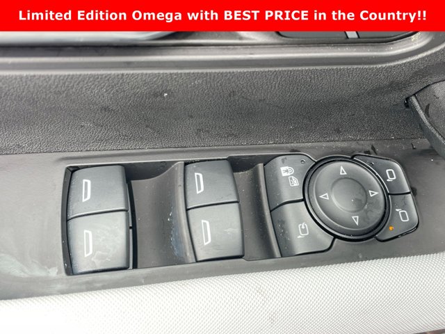 Vehicle image 27 of 35
