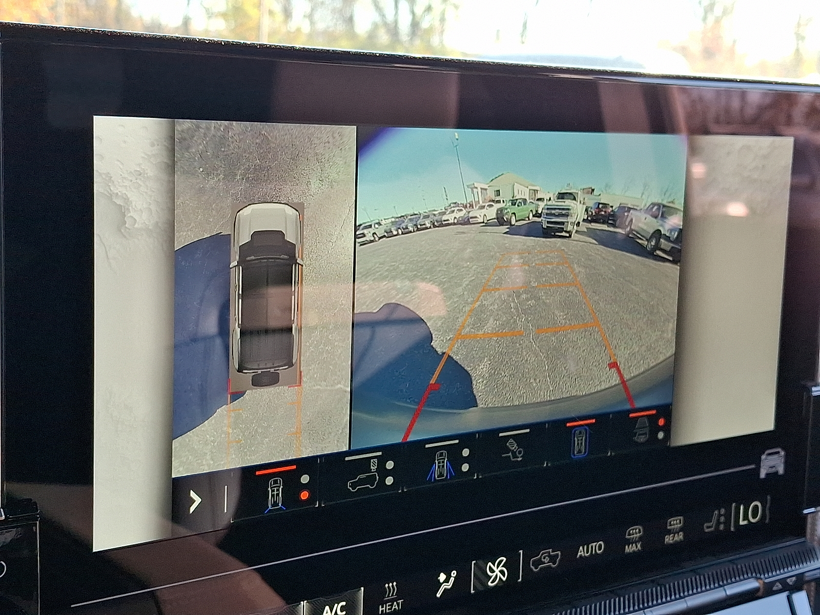 2024 GMC HUMMER EV SUV 3X Image 14 of 22