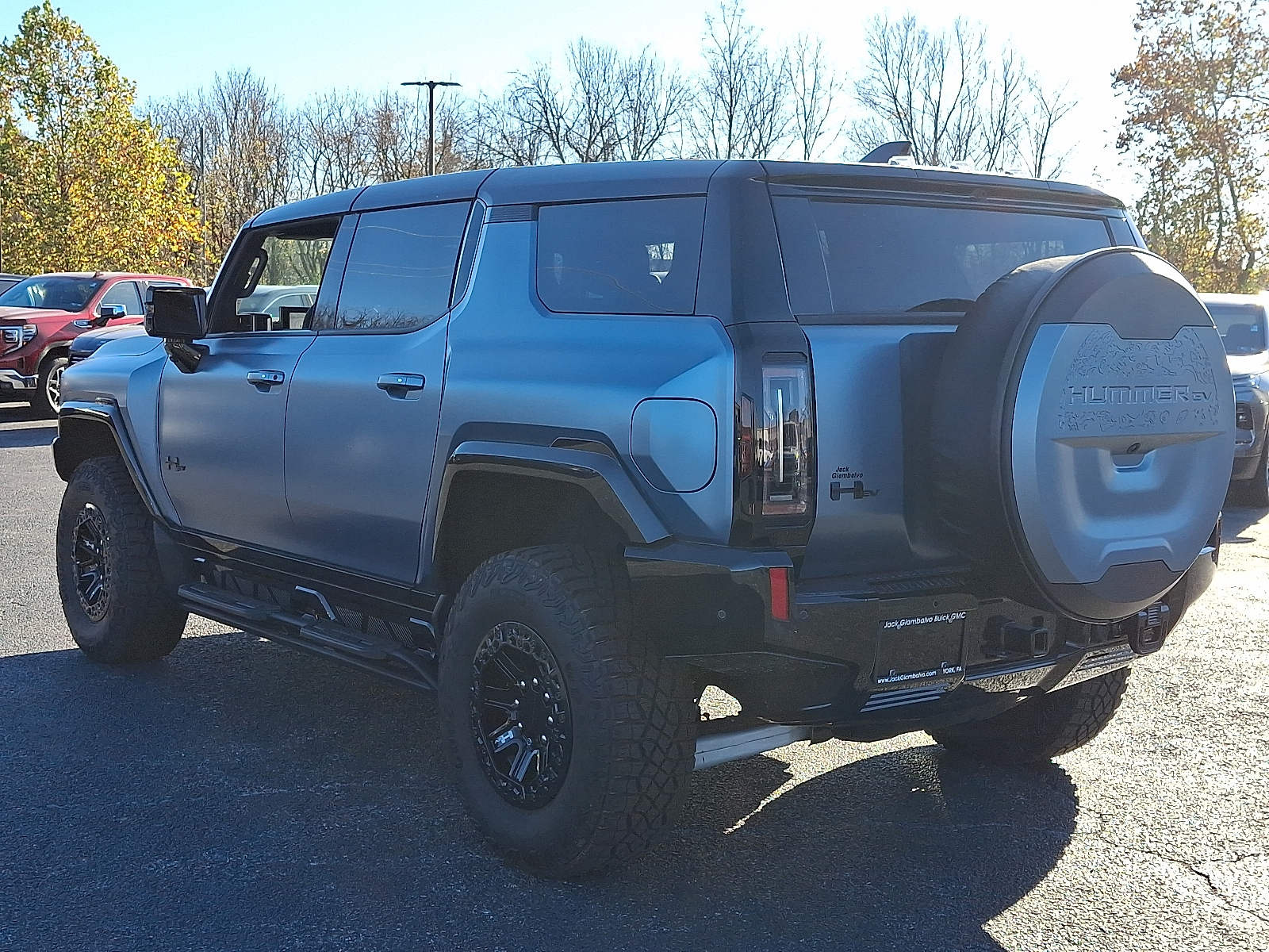 2024 GMC HUMMER EV SUV 3X Image 7 of 22