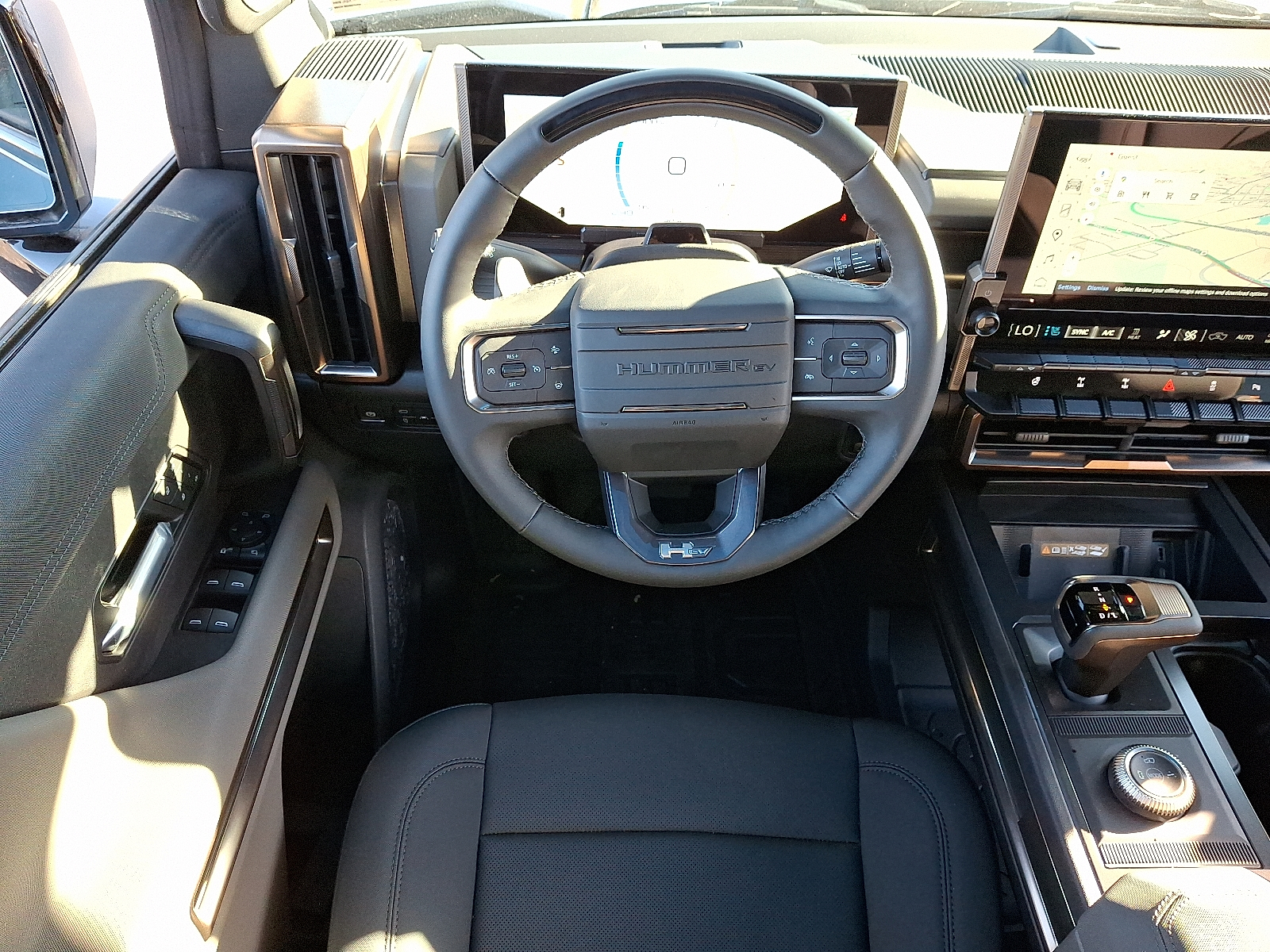 2024 GMC HUMMER EV SUV 3X Image 11 of 22