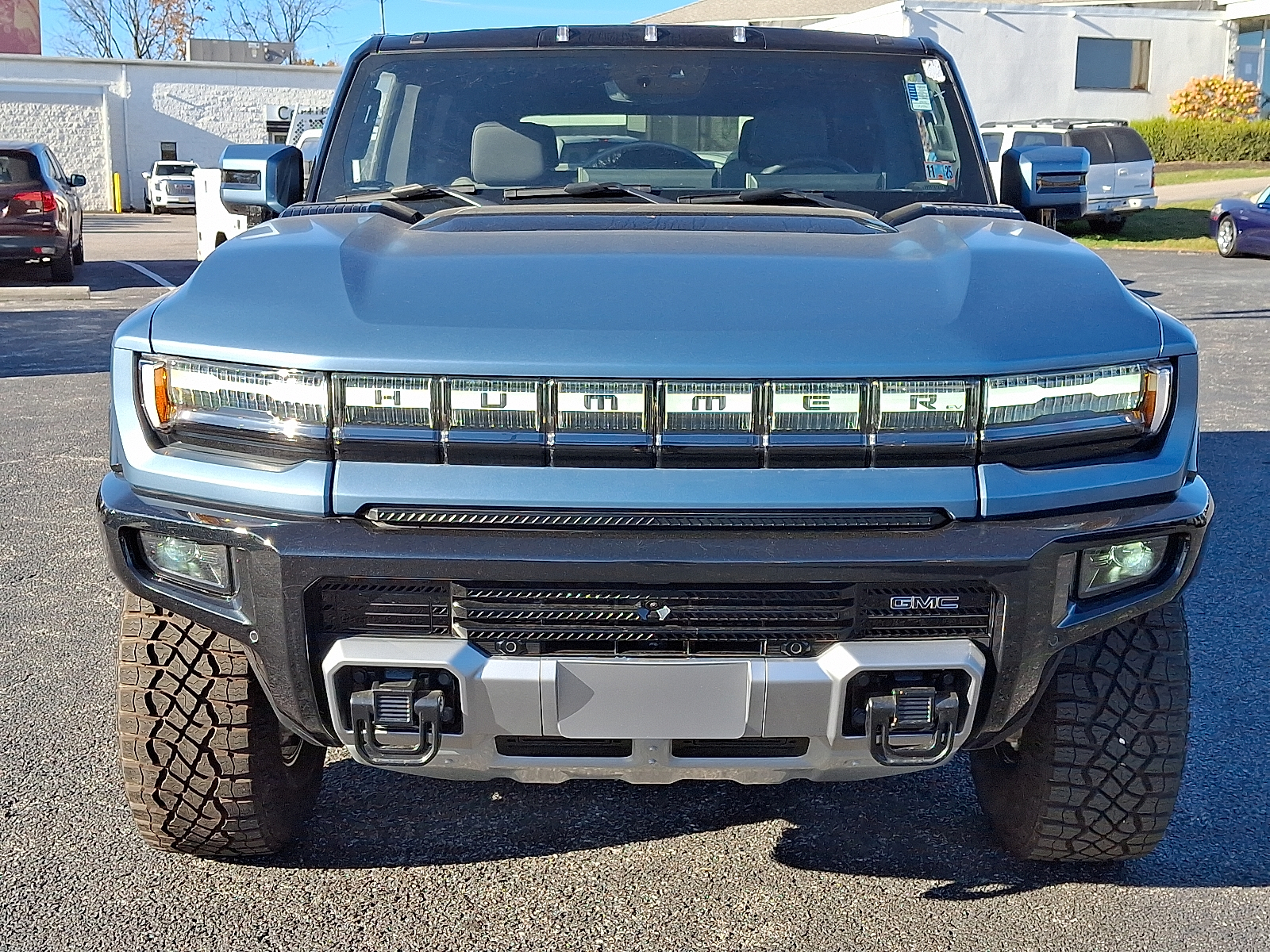 2024 GMC HUMMER EV SUV 3X Image 2 of 22