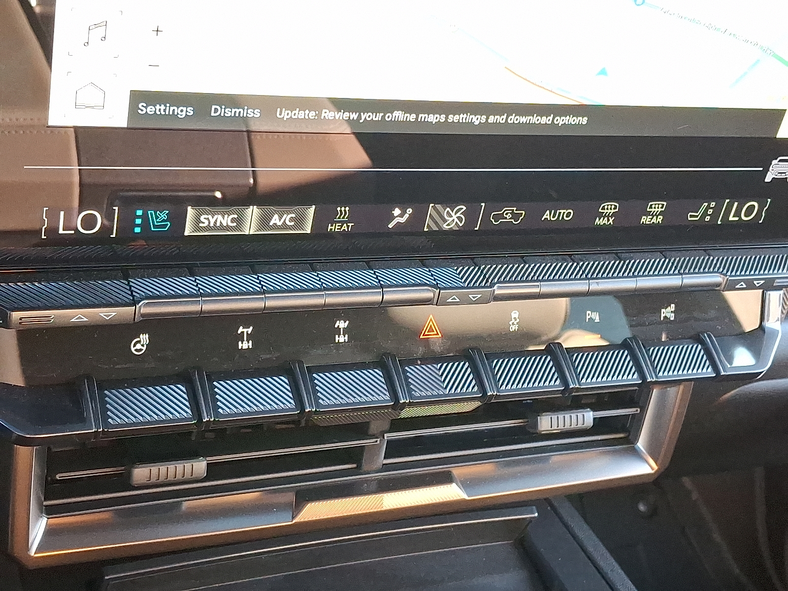 2024 GMC HUMMER EV SUV 3X Image 15 of 22