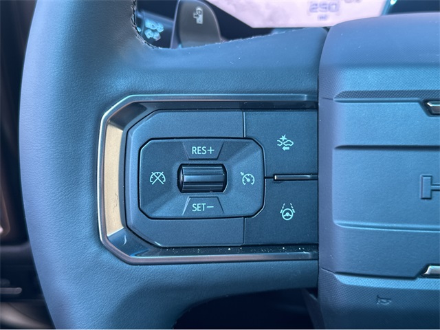 Vehicle image 20 of 39