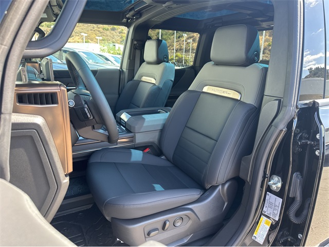 Vehicle image 8 of 39