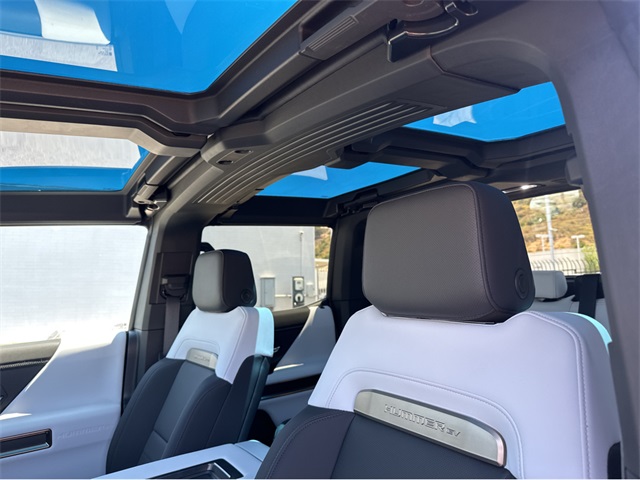 Vehicle image 7 of 39