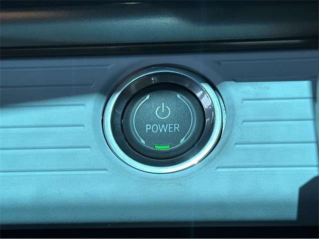 Vehicle image 22 of 39
