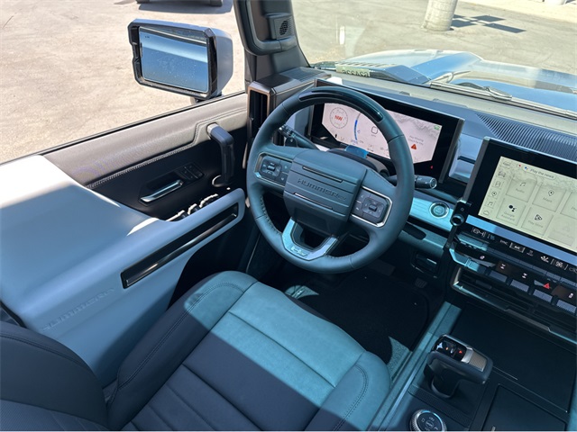 Vehicle image 16 of 39