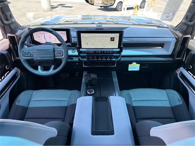 Vehicle image 4 of 39