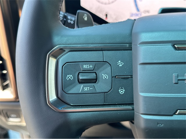 Vehicle image 20 of 38