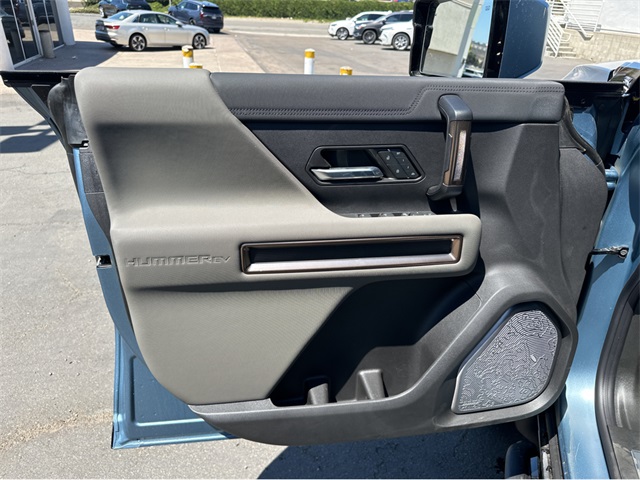 Vehicle image 14 of 38