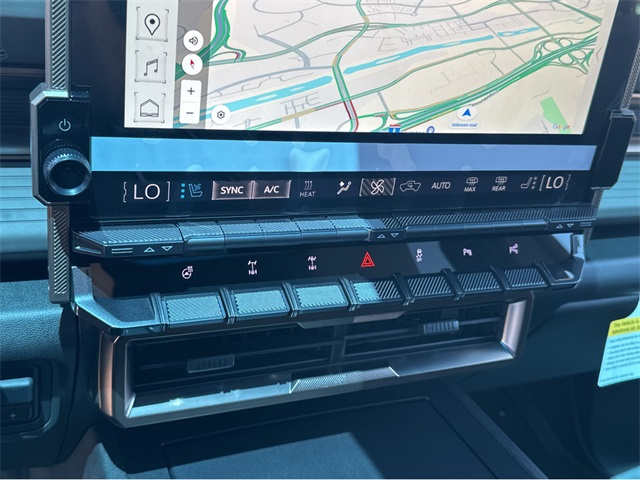 Vehicle image 24 of 38