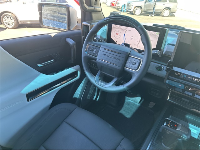 Vehicle image 16 of 38