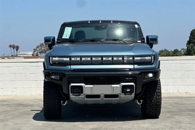 Vehicle image 2 of 32