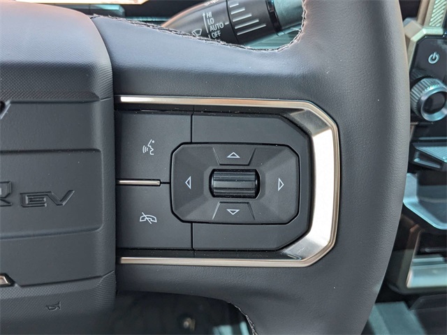 Vehicle image 25 of 33