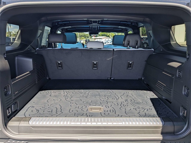 Vehicle image 13 of 33