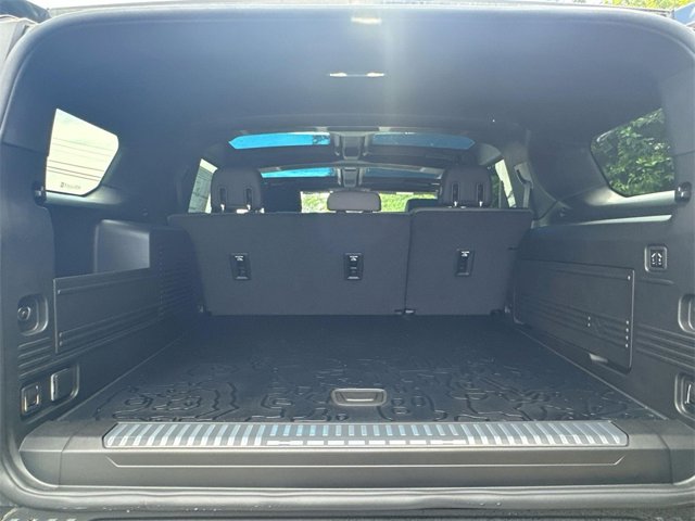 Vehicle image 10 of 25