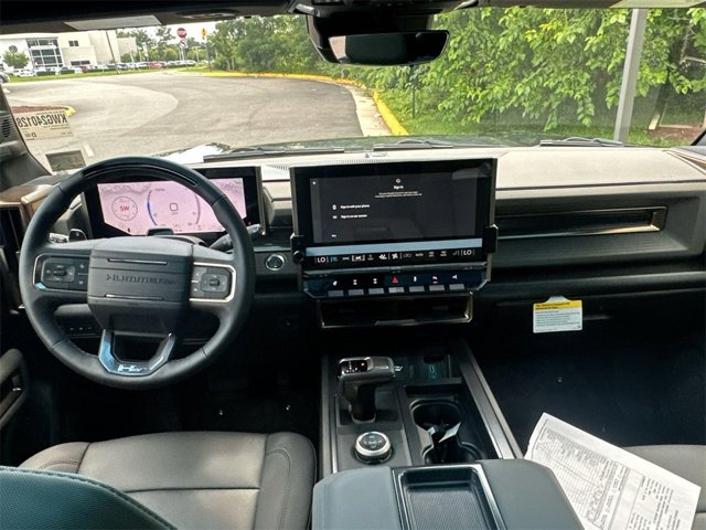 Vehicle image 15 of 25
