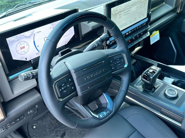 Vehicle image 16 of 25
