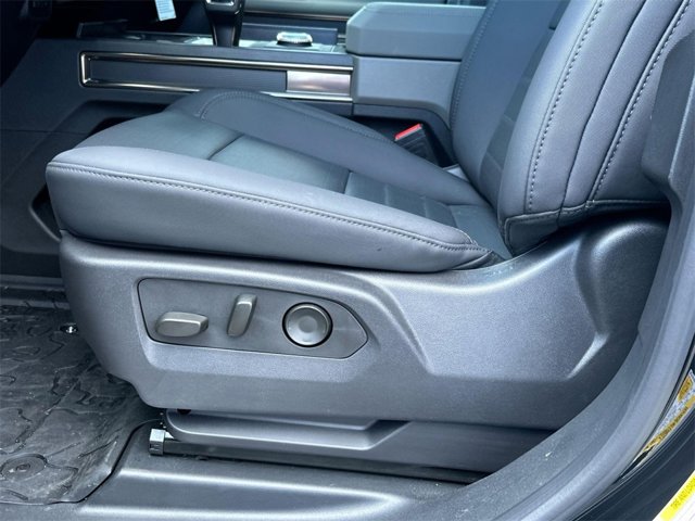 Vehicle image 25 of 25