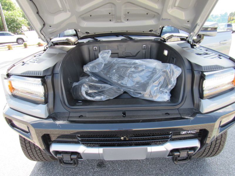 Vehicle image 20 of 24