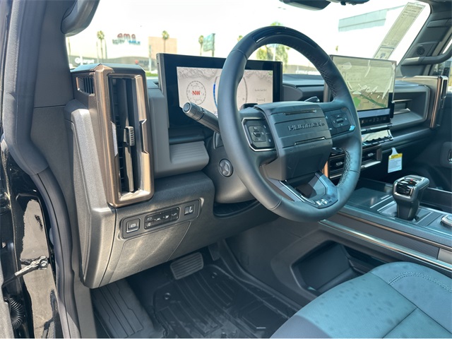 Vehicle image 27 of 38