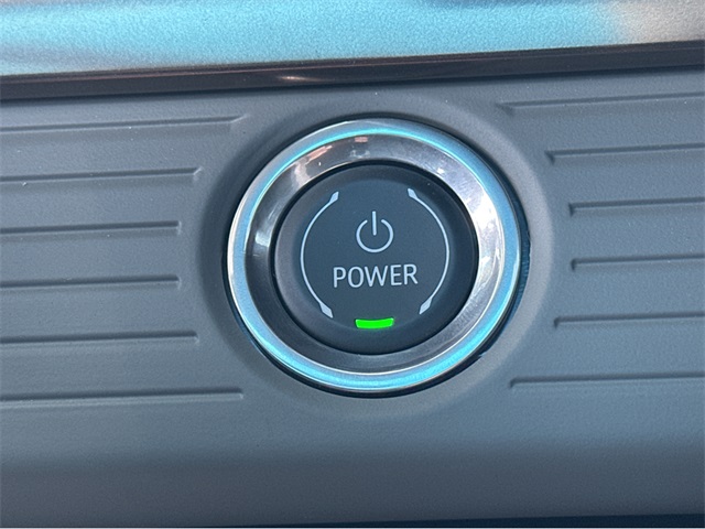Vehicle image 22 of 38