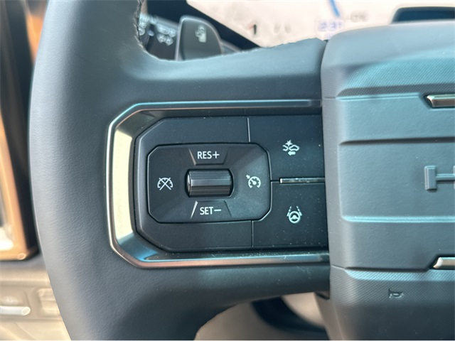 Vehicle image 20 of 38