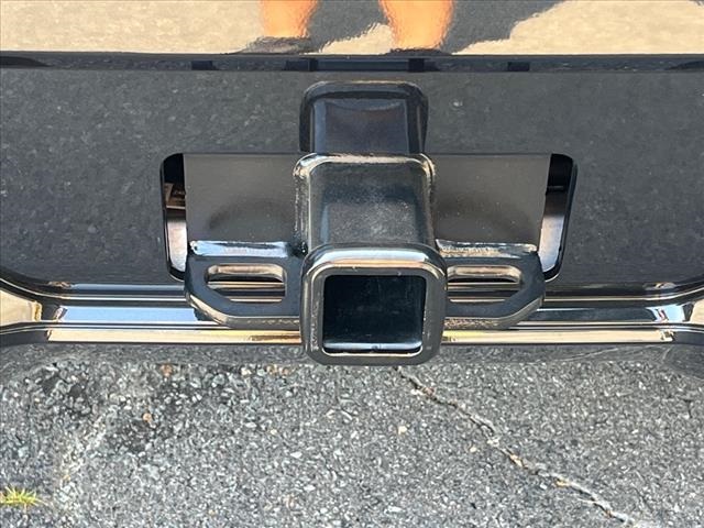Vehicle image 16 of 30