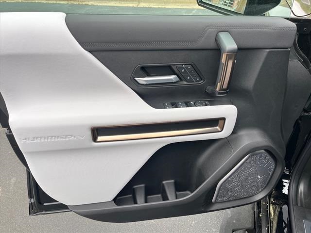 Vehicle image 20 of 30