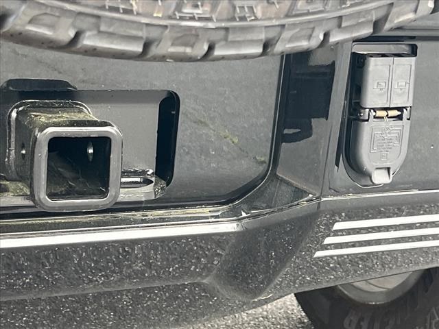 Vehicle image 15 of 30