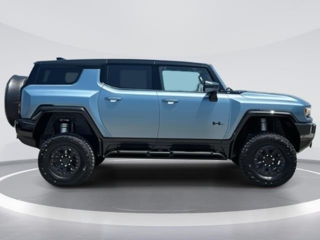 Vehicle image 4 of 32