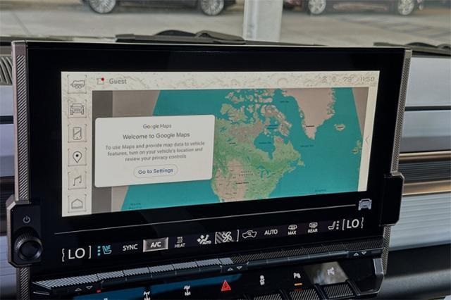 Vehicle image 19 of 32