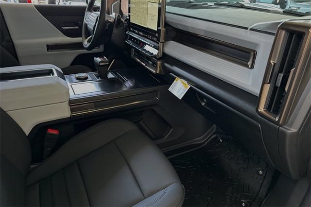 Vehicle image 12 of 32