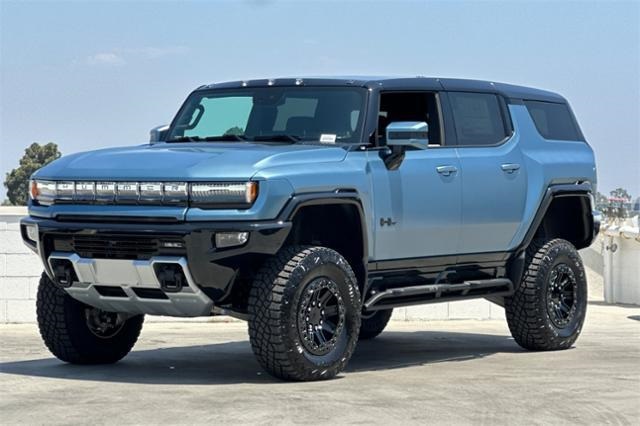 Vehicle image 1 of 32