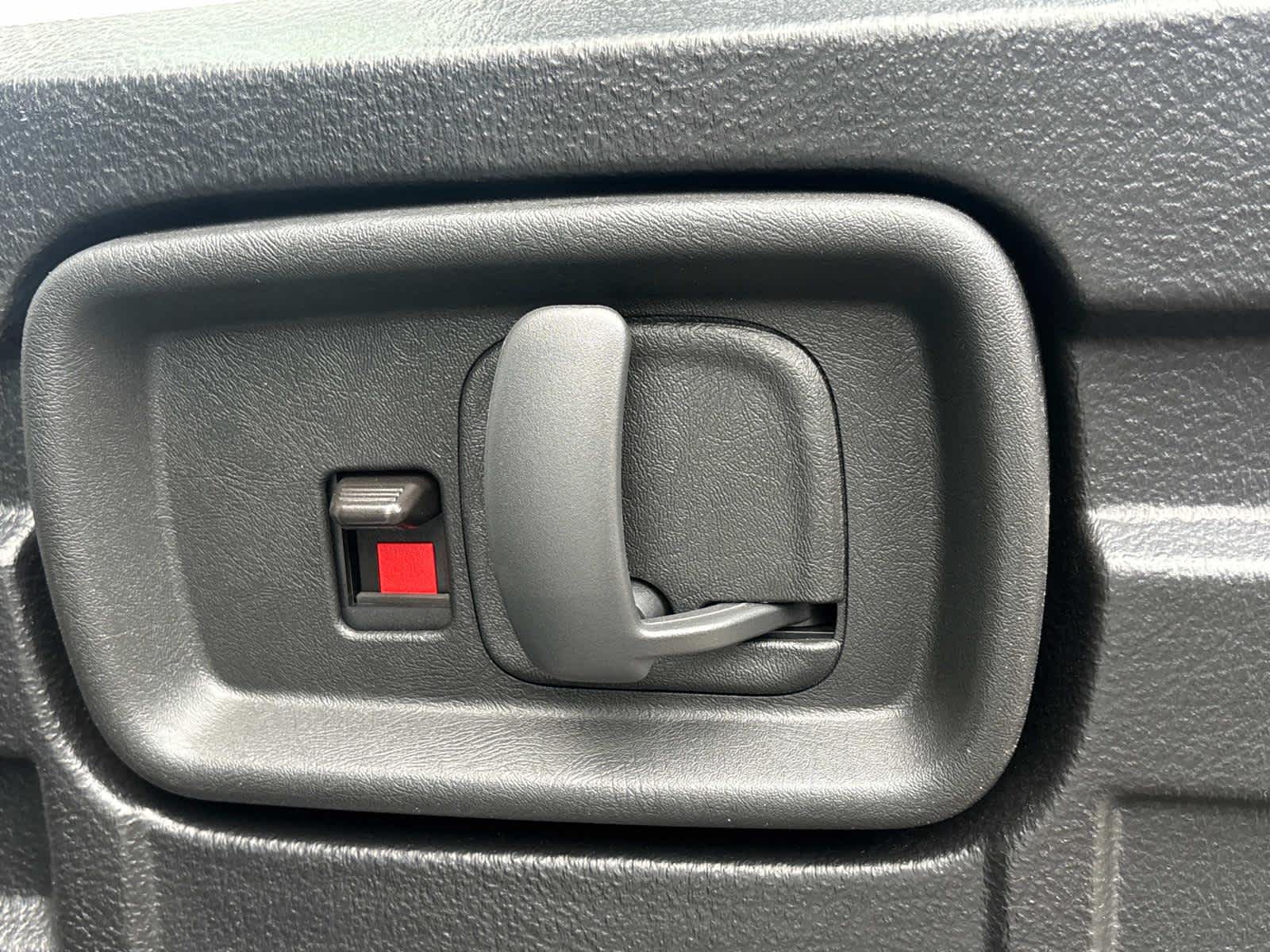 Vehicle image 40 of 52