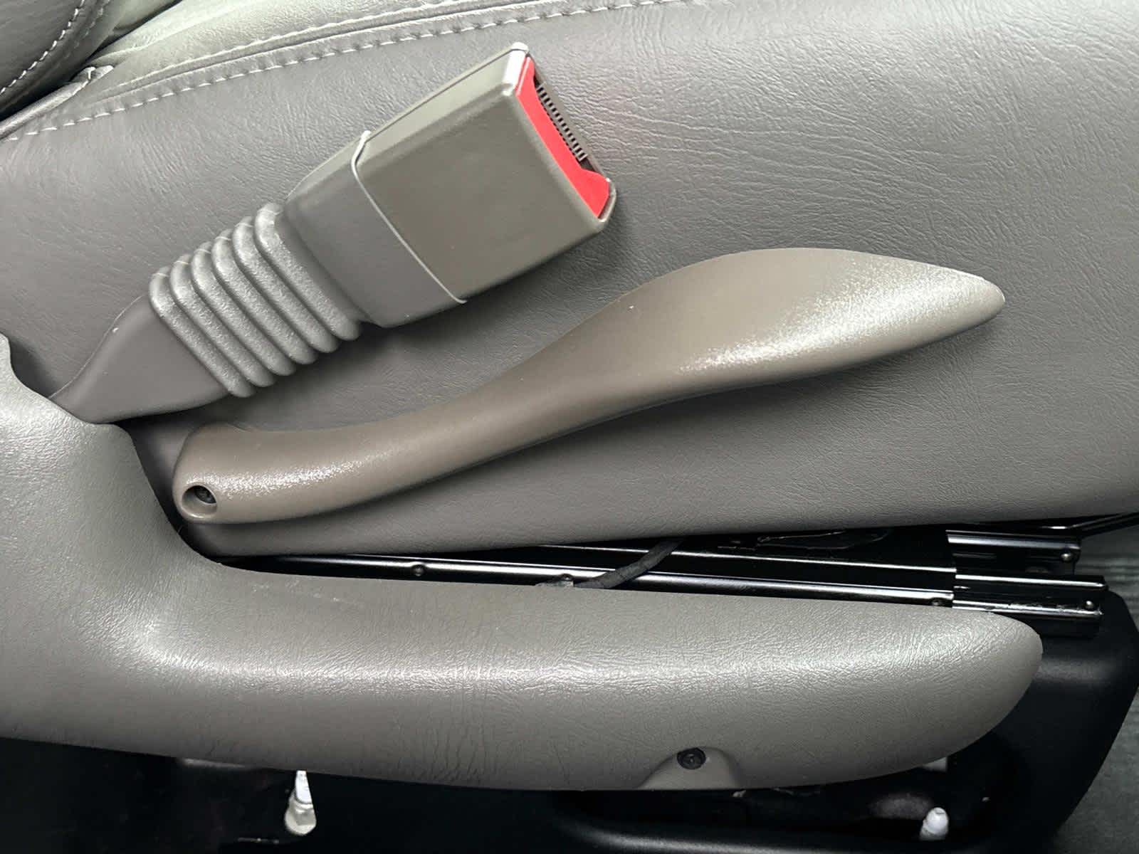 Vehicle image 45 of 52