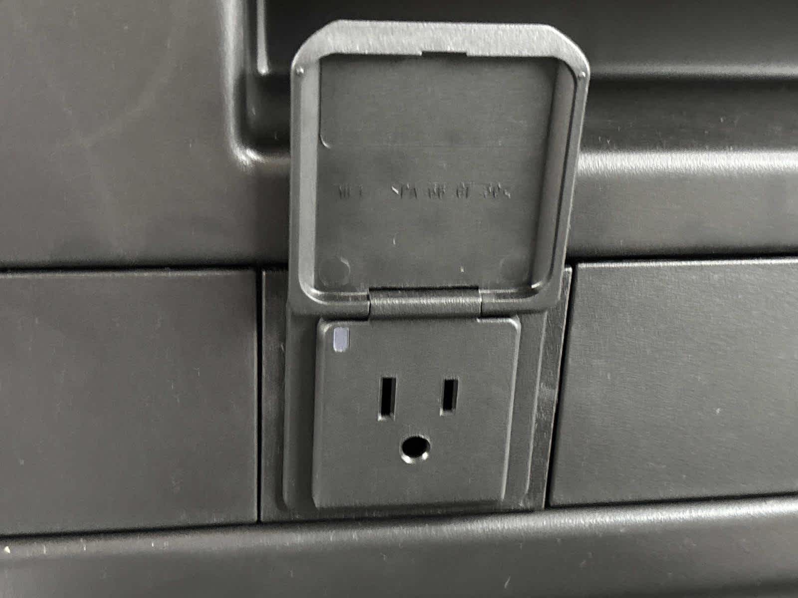 Vehicle image 9 of 52