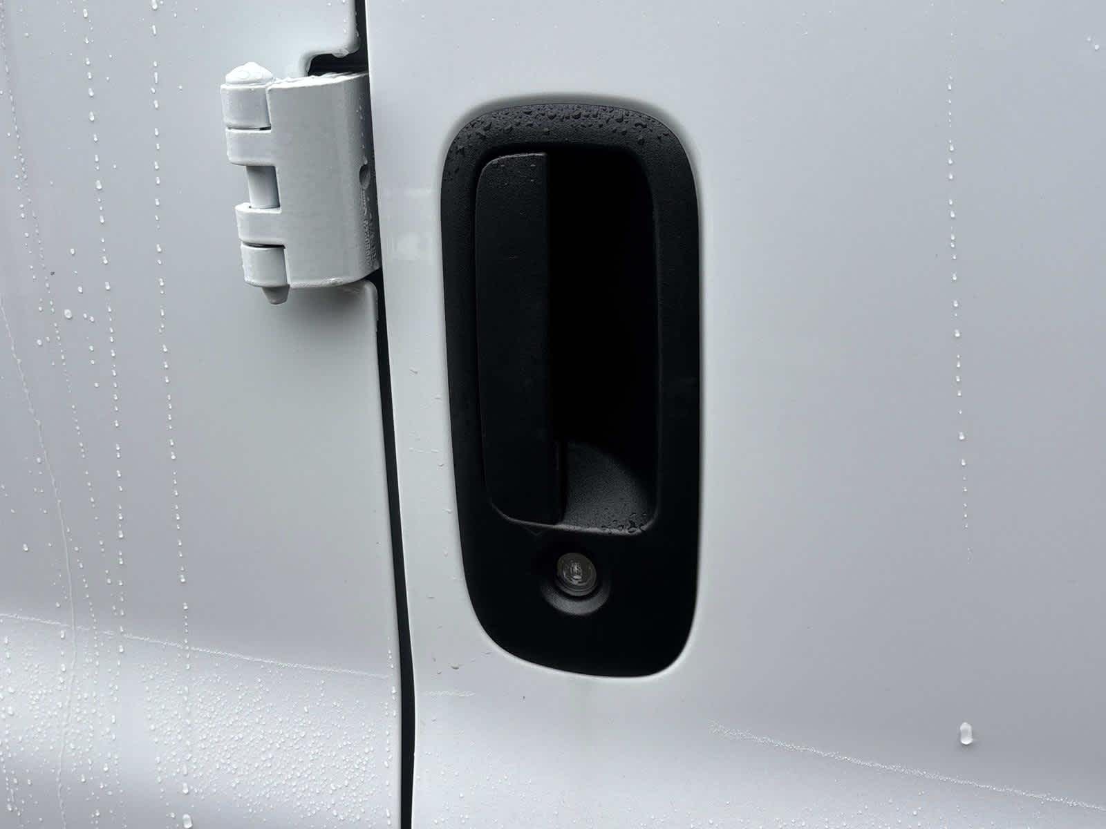 Vehicle image 46 of 52