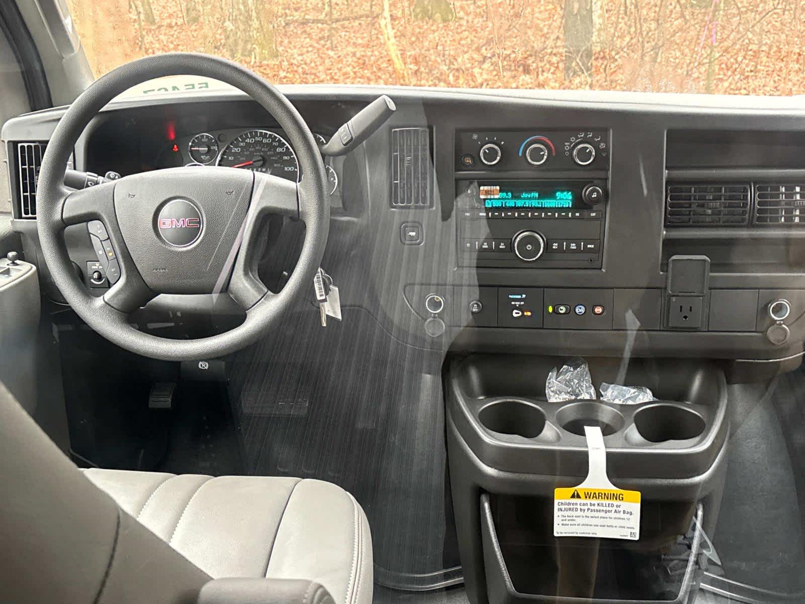 Vehicle image 28 of 52