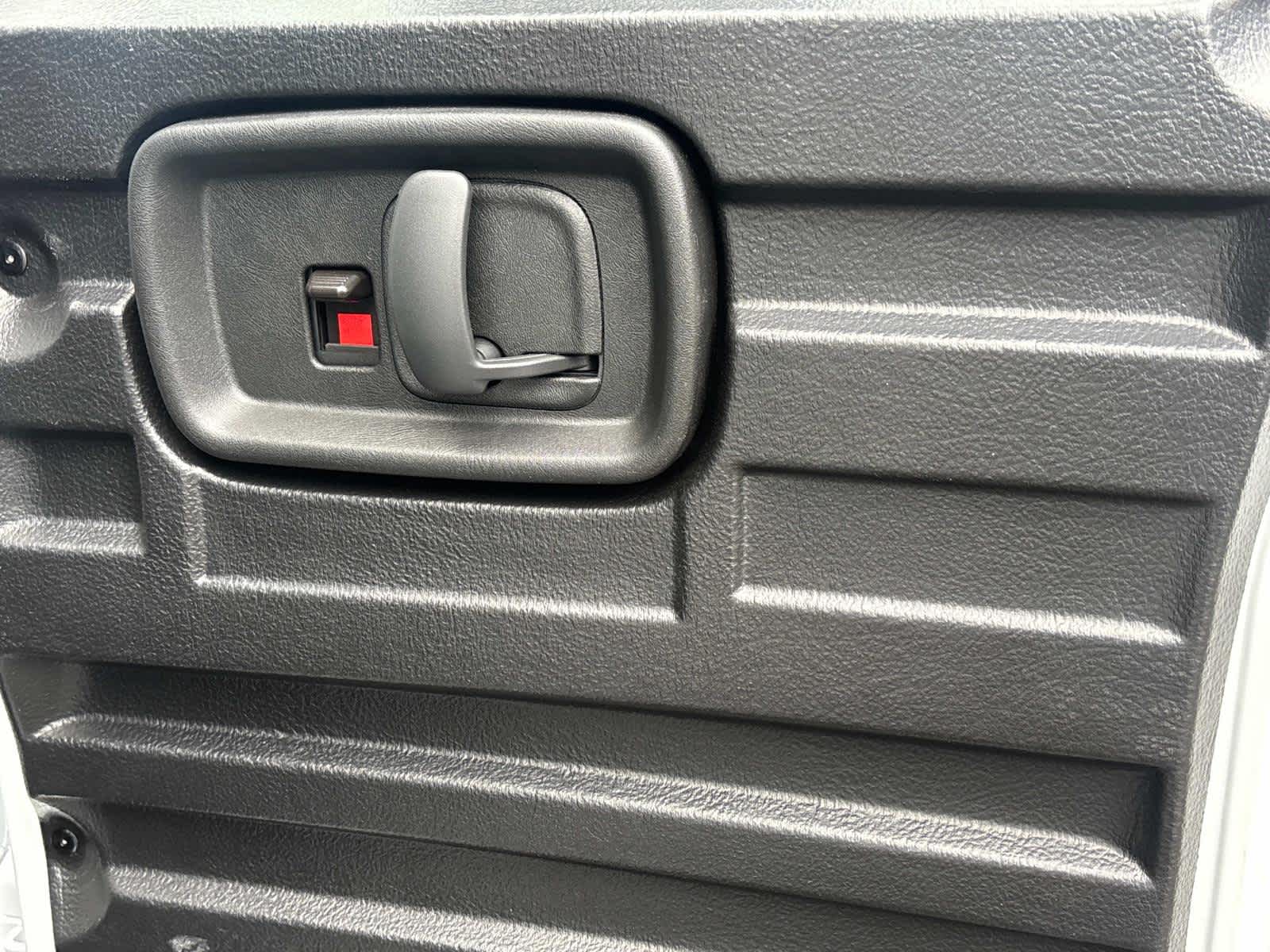 Vehicle image 39 of 52