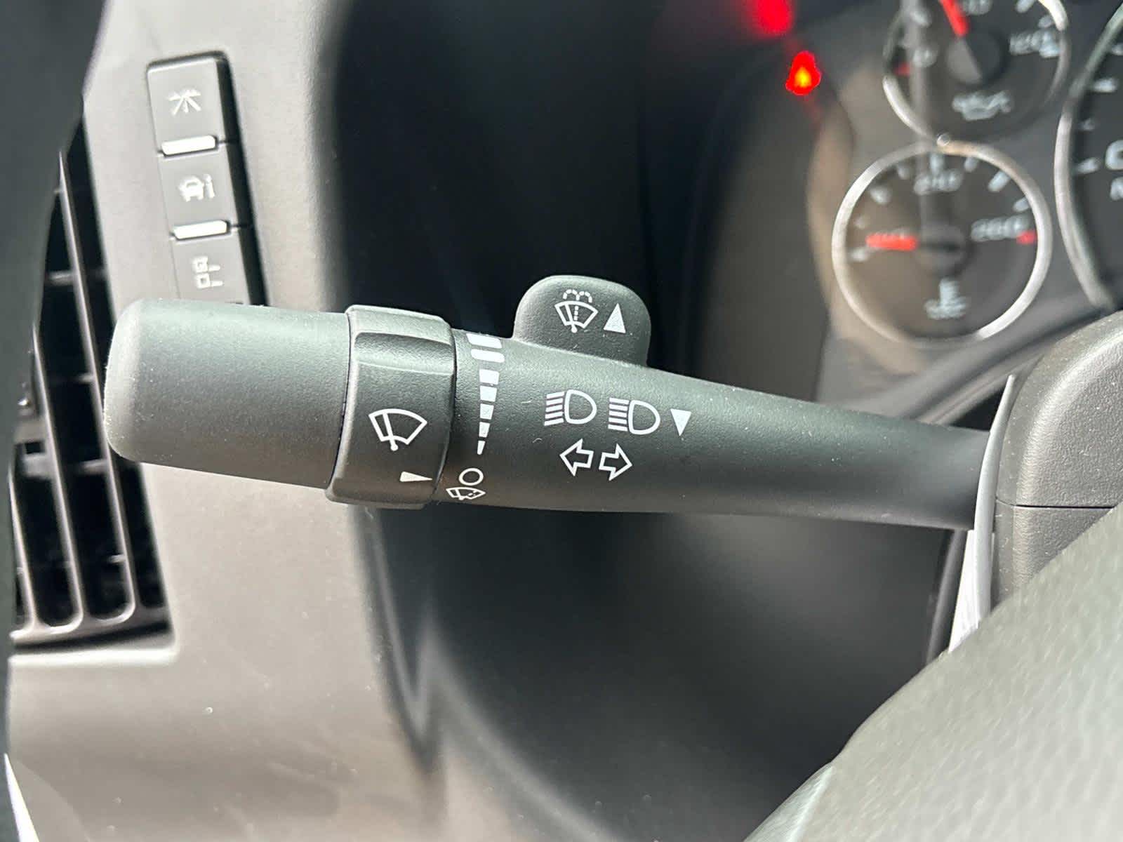 Vehicle image 19 of 52