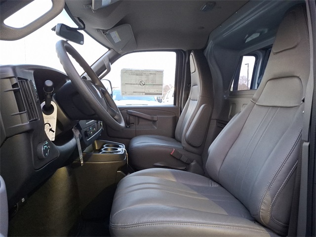 Vehicle image 5 of 10