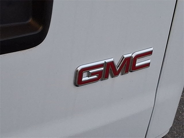 Vehicle image 10 of 10