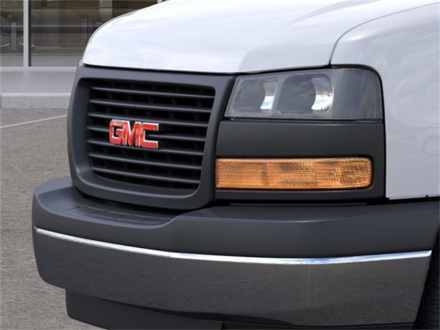 Vehicle image 13 of 24